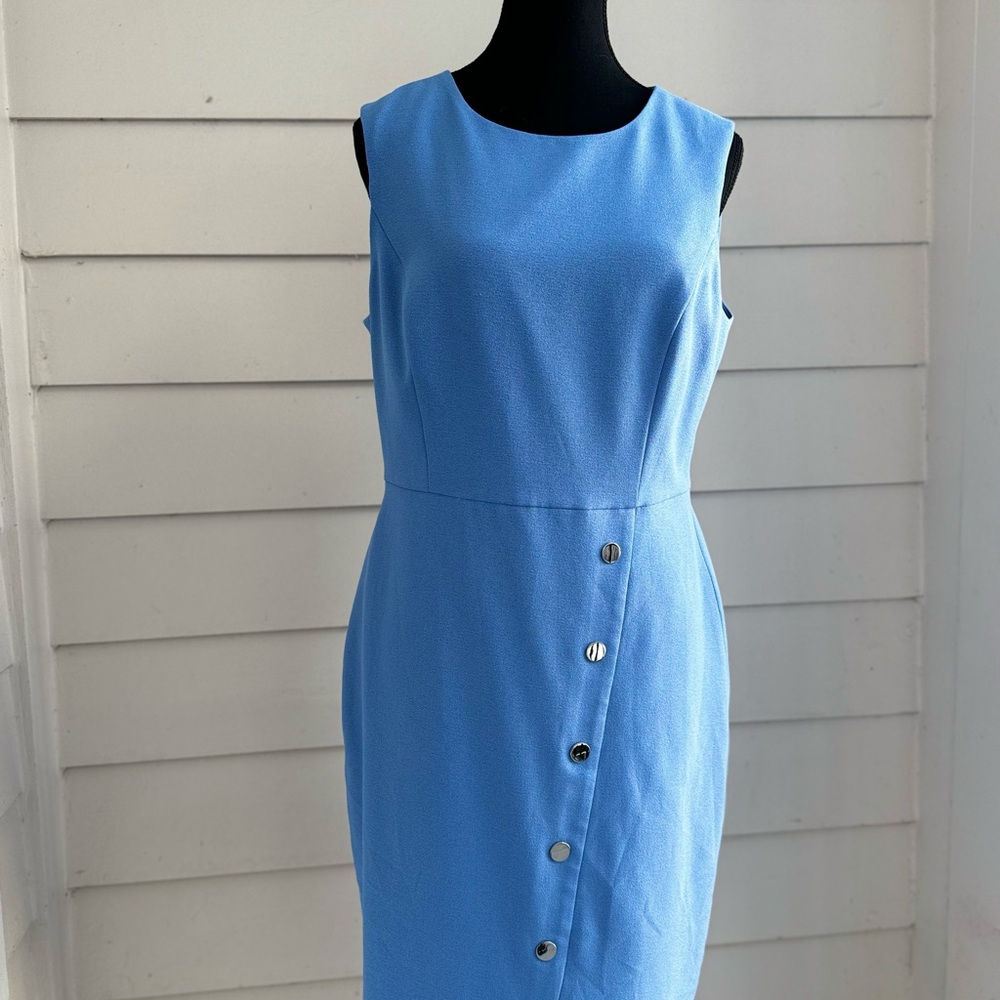 Elegant Blue Sleeveless Dress
